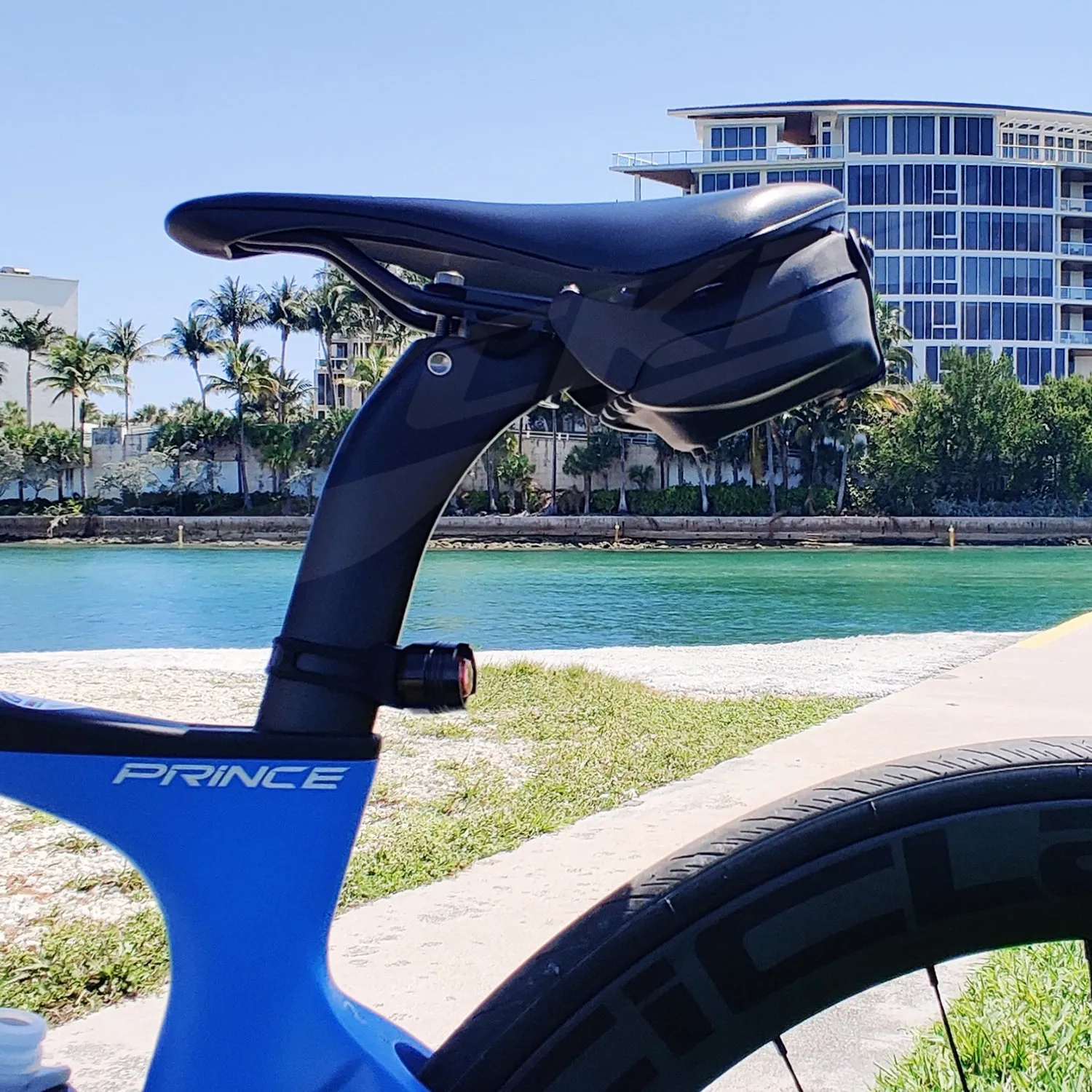 Aeroclam Small - Under Seat Bike Saddle Bag