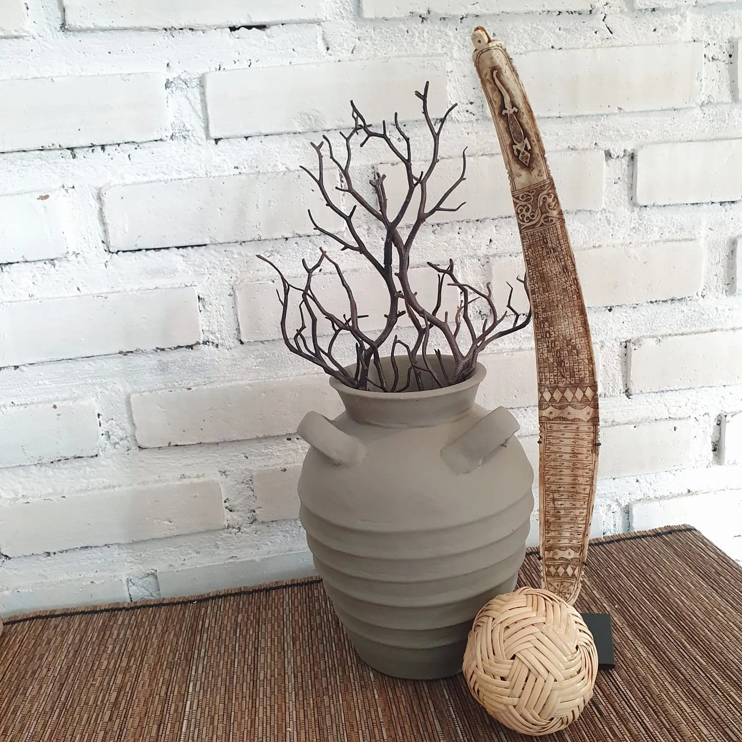 Bee Beautiful Pottery Vas