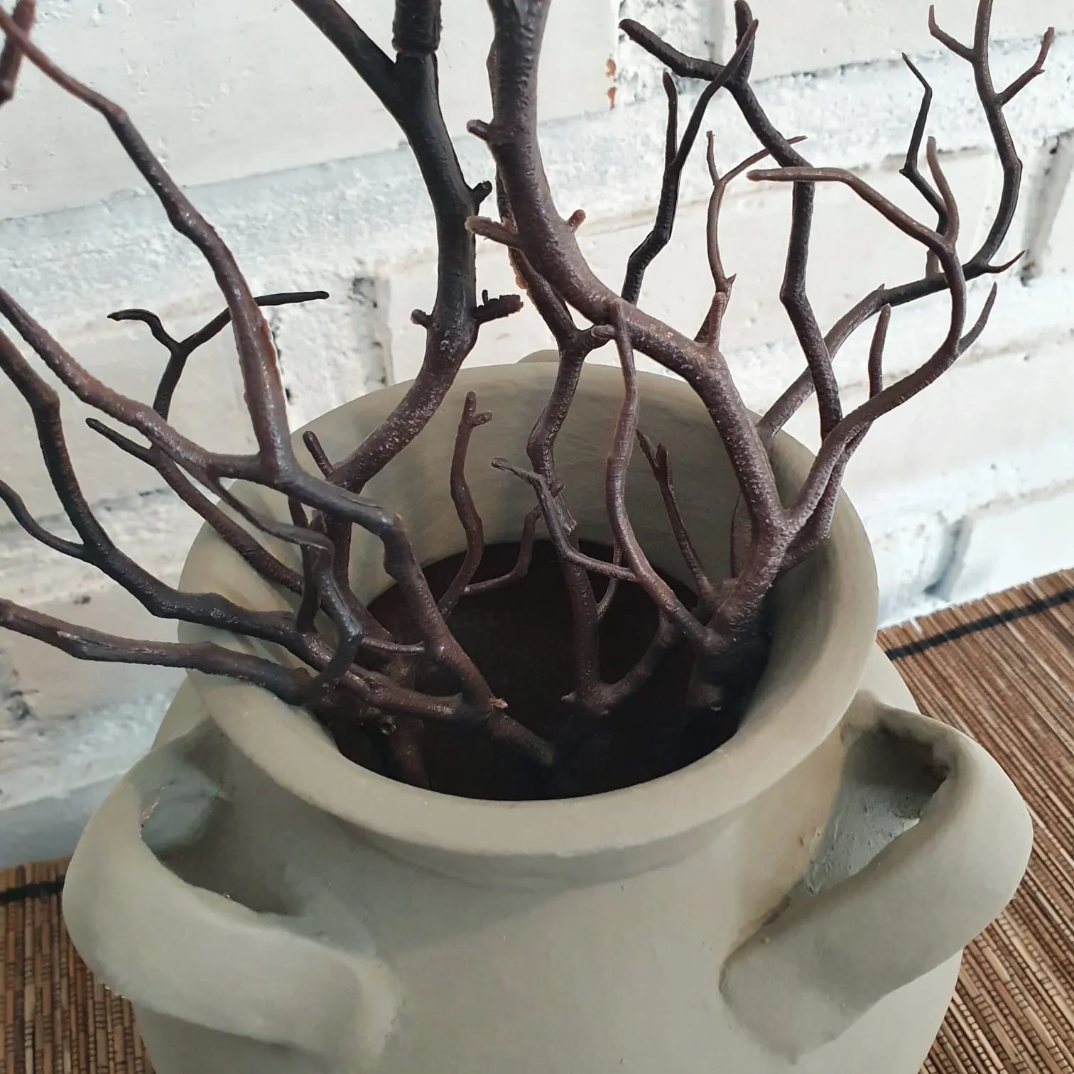 Bee Beautiful Pottery Vas