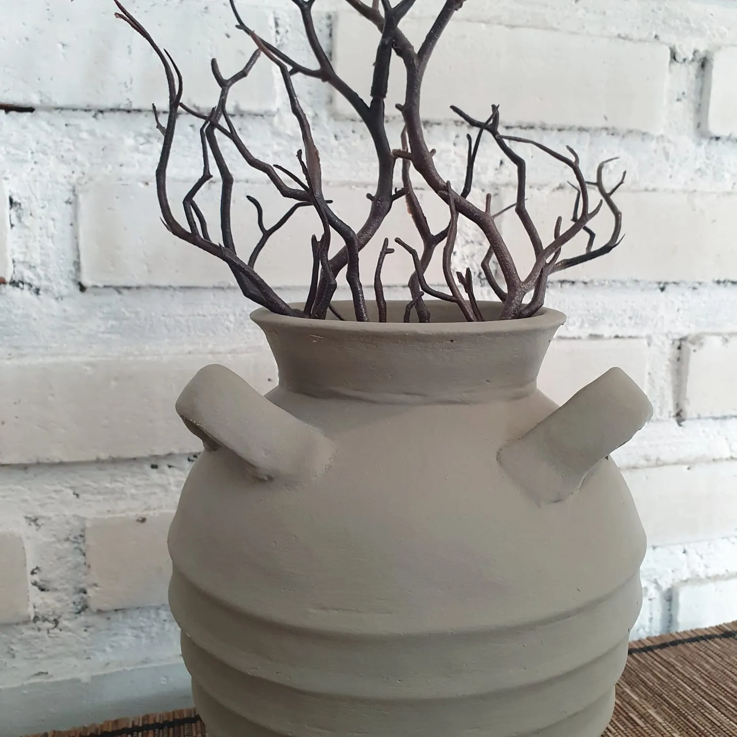 Bee Beautiful Pottery Vas