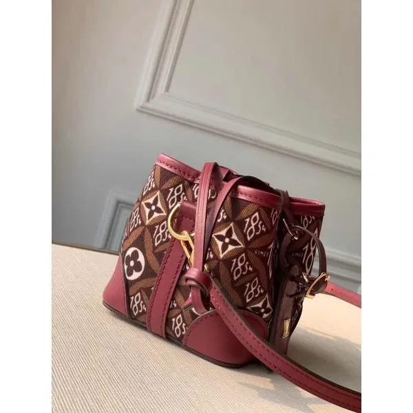 Bucket Mini Bag 1854 Canvas Burgundy Runway 2020