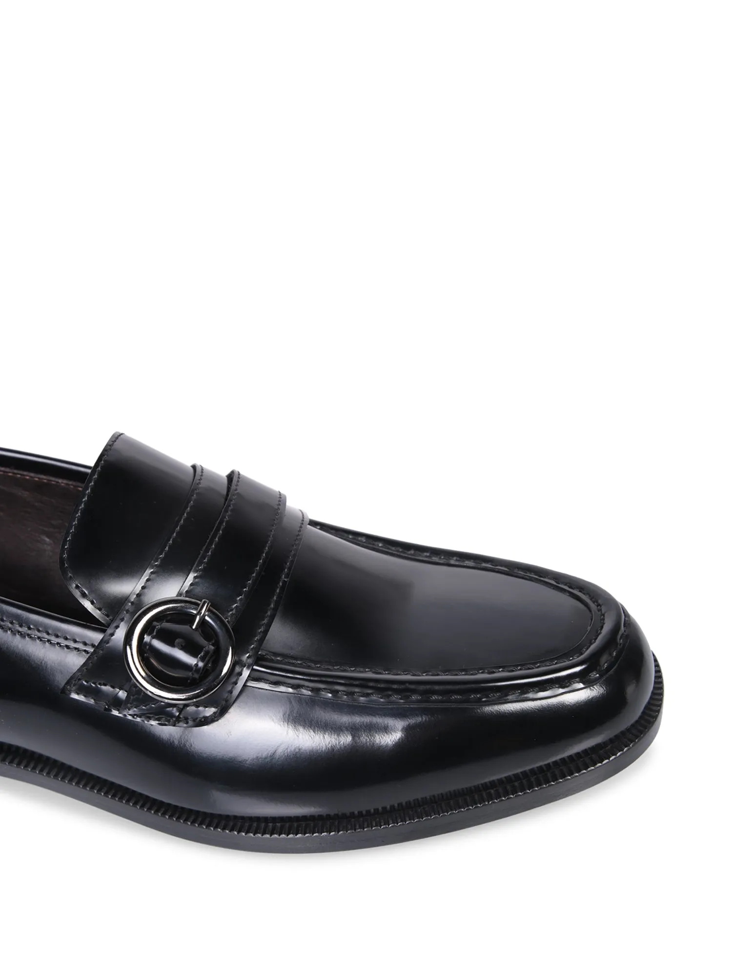 Buckle details black loafer