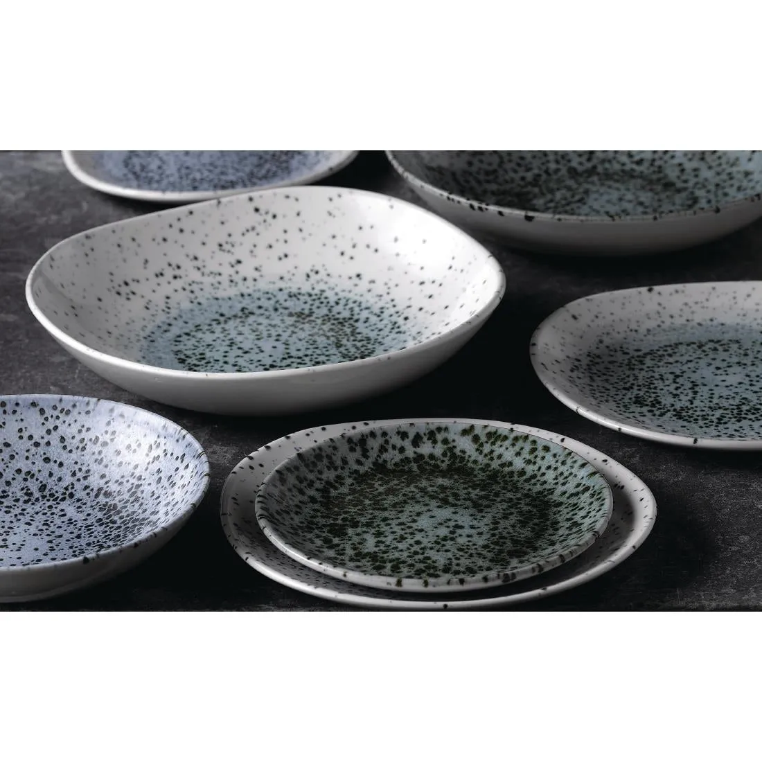 Churchill Studio Prints Mineral Green Centre Print Organic Round Plates 186mm (Pack of 12) - FC123