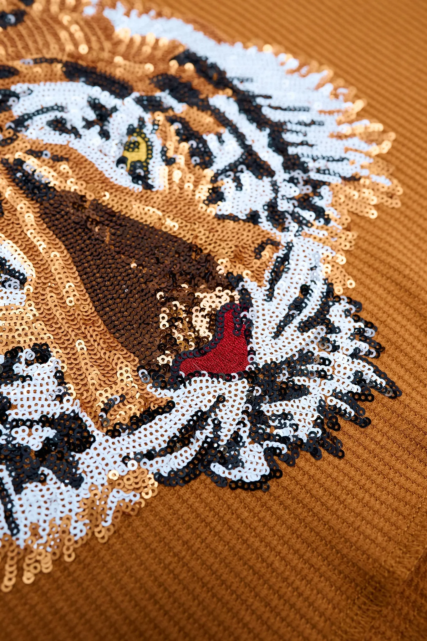 Gold Tiger Waffle Crop