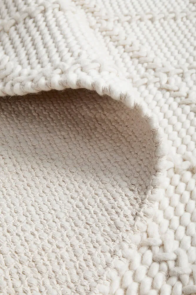 Huxley White Rug 400 x 300 CM