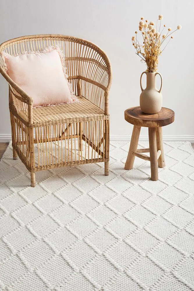 Huxley White Rug 400 x 300 CM