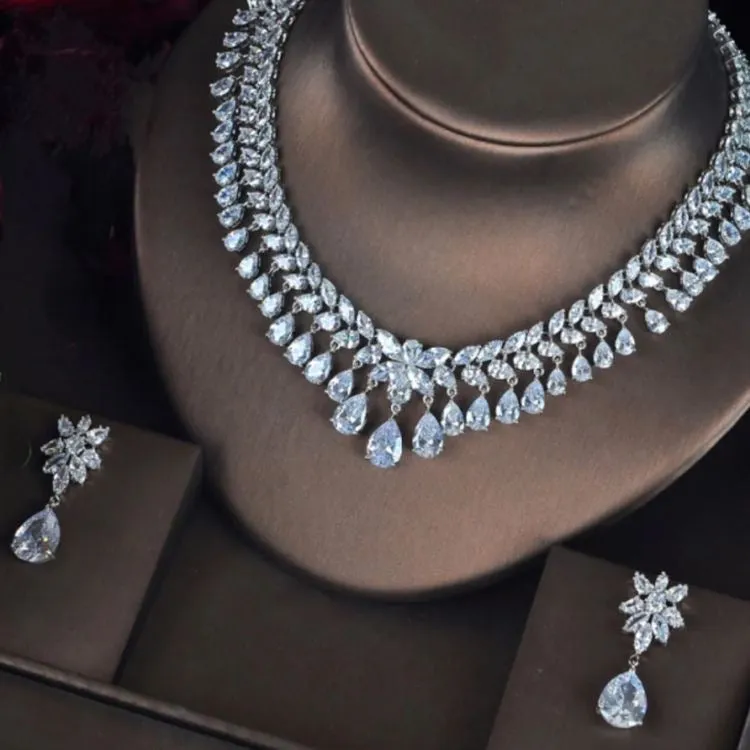 Jesse Necklace Set 3