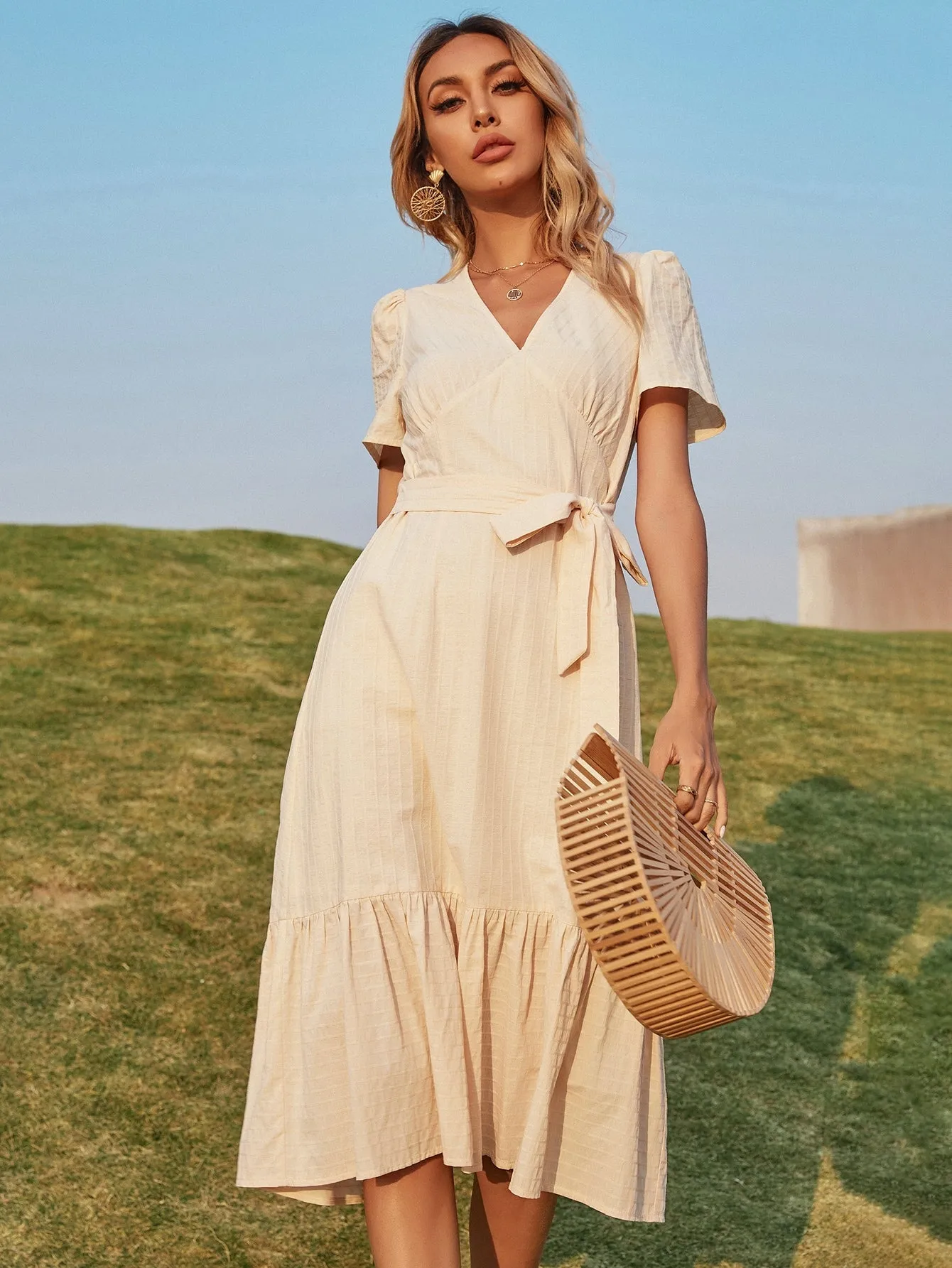 KittenAlarm - Bow tie v-neck ruffled short-sleeved sweet long dress