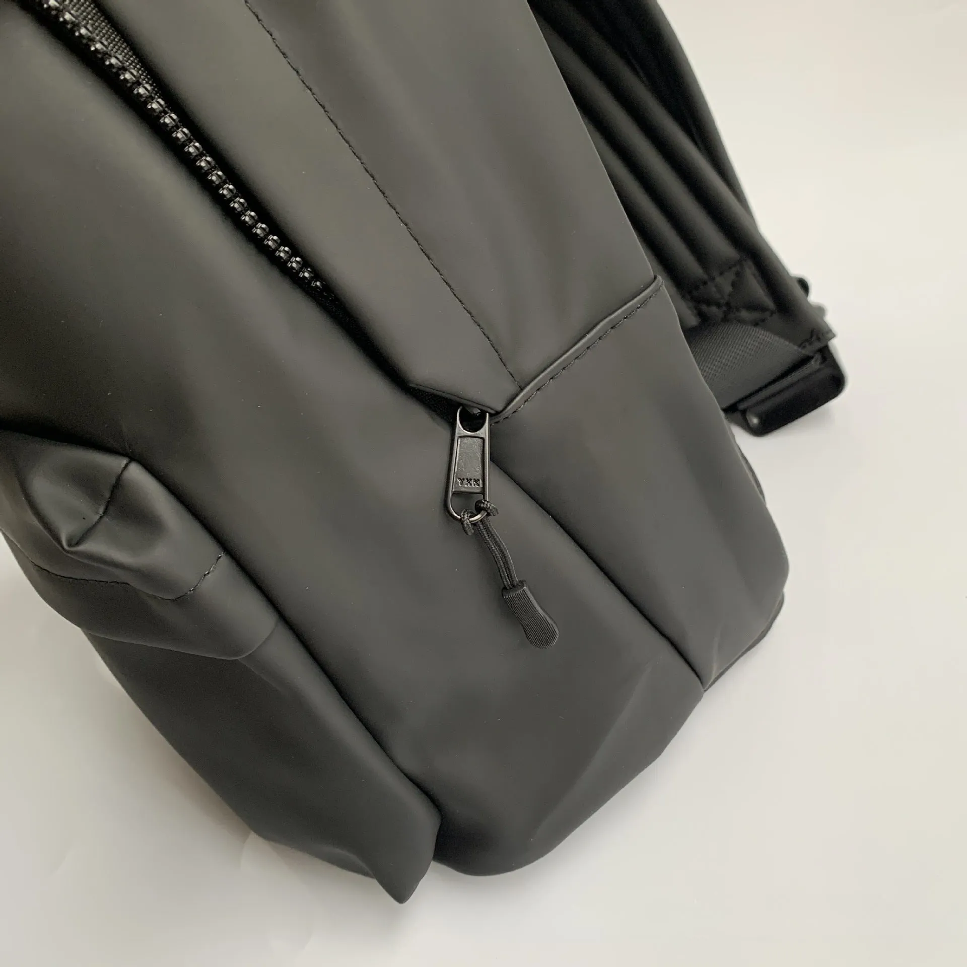 Mens Fog Essentials Bag FOG FEAR OF ESS Leather Men's Backpack School Bag