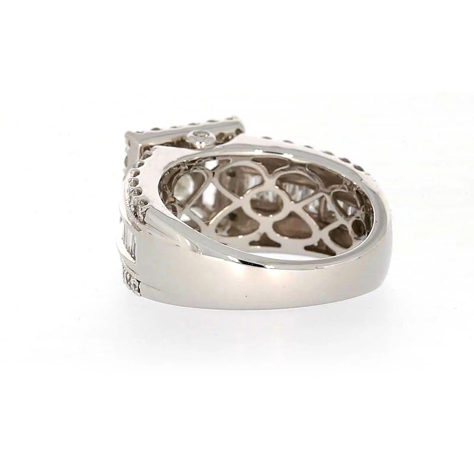 New York 14ct White Gold Princess & Baguette & Round Brilliant Cut 2 CARAT tw of Diamonds Ring