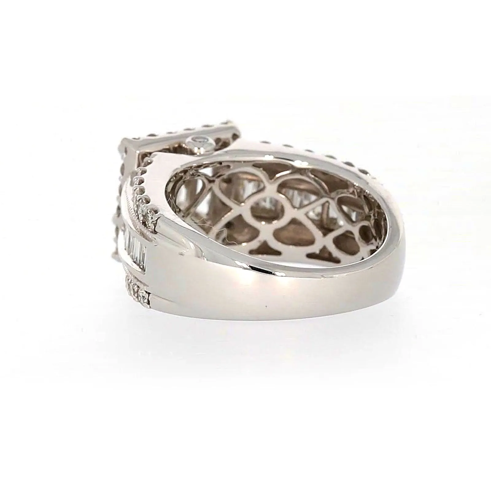 New York 14ct White Gold Princess & Baguette & Round Brilliant Cut 2 CARAT tw of Diamonds Ring