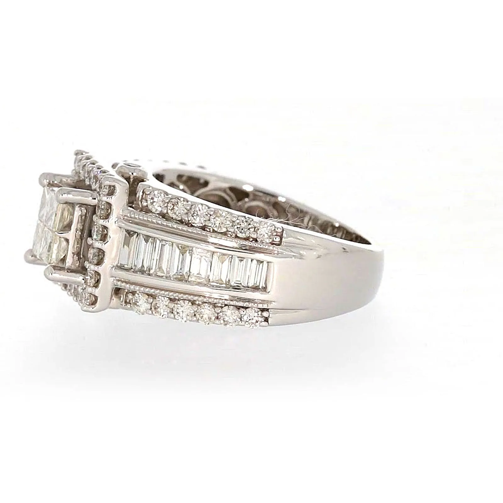 New York 14ct White Gold Princess & Baguette & Round Brilliant Cut 2 CARAT tw of Diamonds Ring