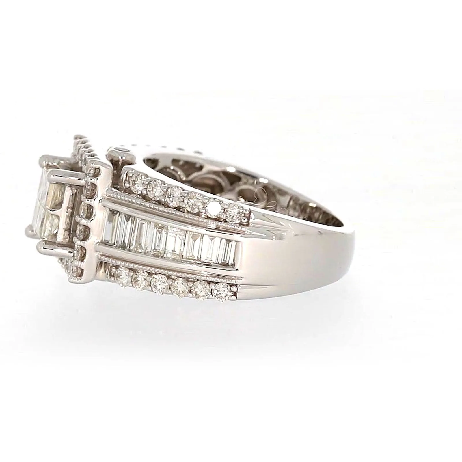 New York 14ct White Gold Princess & Baguette & Round Brilliant Cut 2 CARAT tw of Diamonds Ring