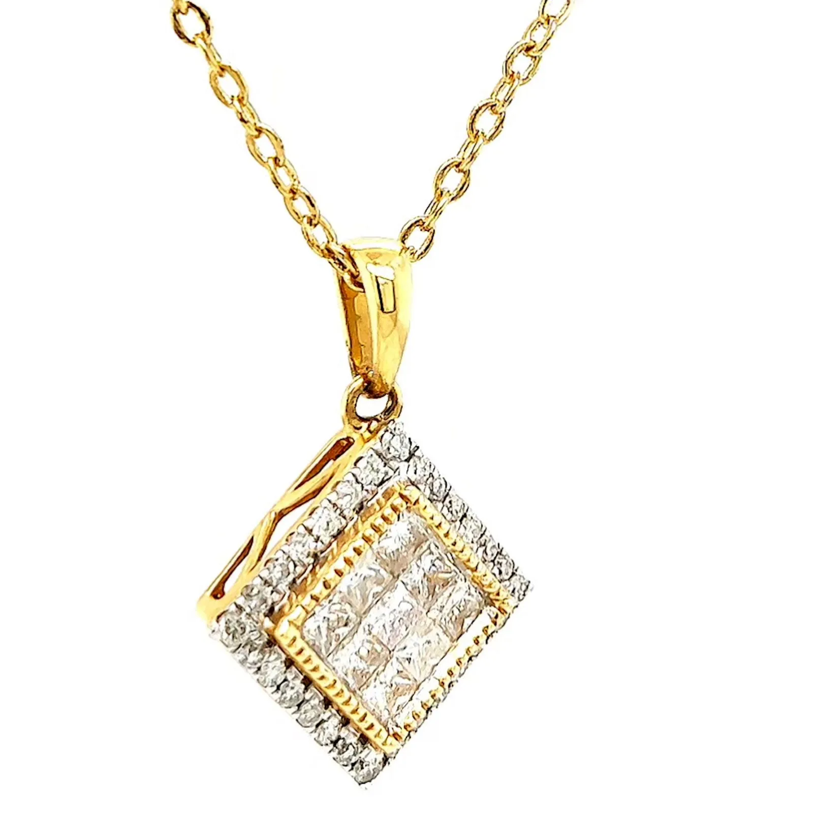 New York 14ct Yellow Gold Princess & Round Brilliant Cut 3/4 CARAT tw of Diamonds Pendant