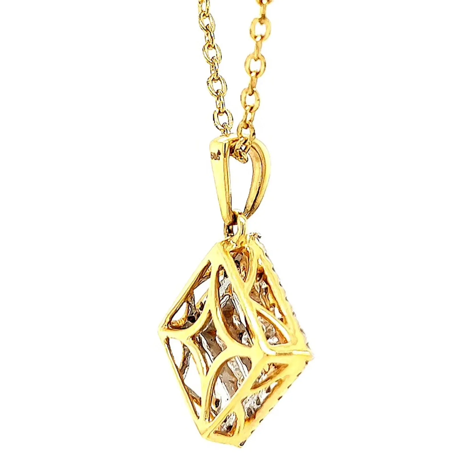 New York 14ct Yellow Gold Princess & Round Brilliant Cut 3/4 CARAT tw of Diamonds Pendant