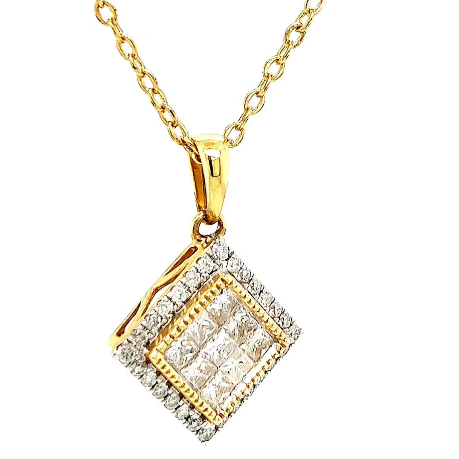 New York 14ct Yellow Gold Princess & Round Brilliant Cut 3/4 CARAT tw of Diamonds Pendant
