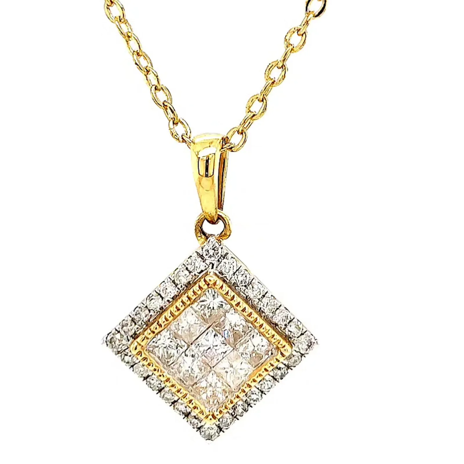 New York 14ct Yellow Gold Princess & Round Brilliant Cut 3/4 CARAT tw of Diamonds Pendant