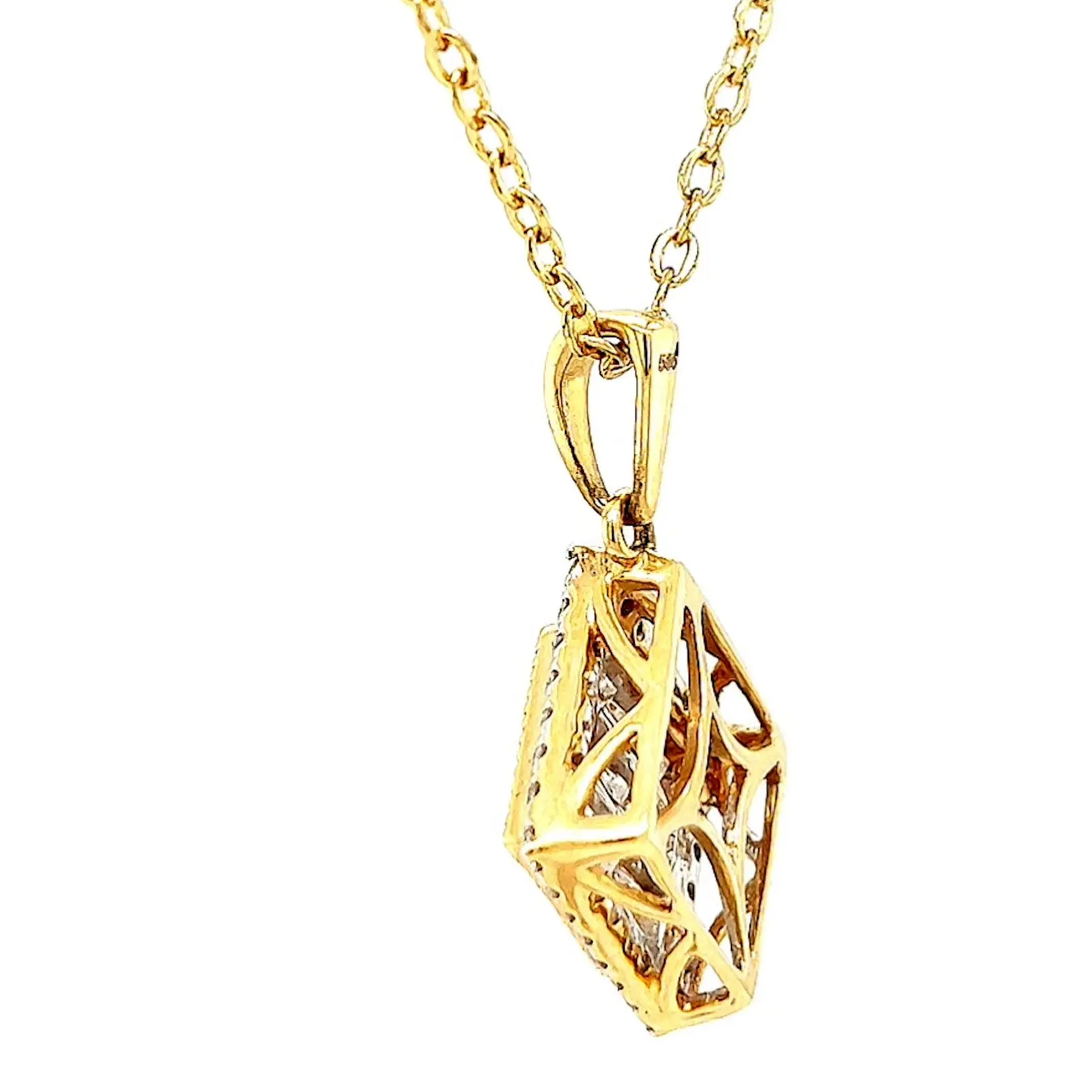New York 14ct Yellow Gold Princess & Round Brilliant Cut 3/4 CARAT tw of Diamonds Pendant