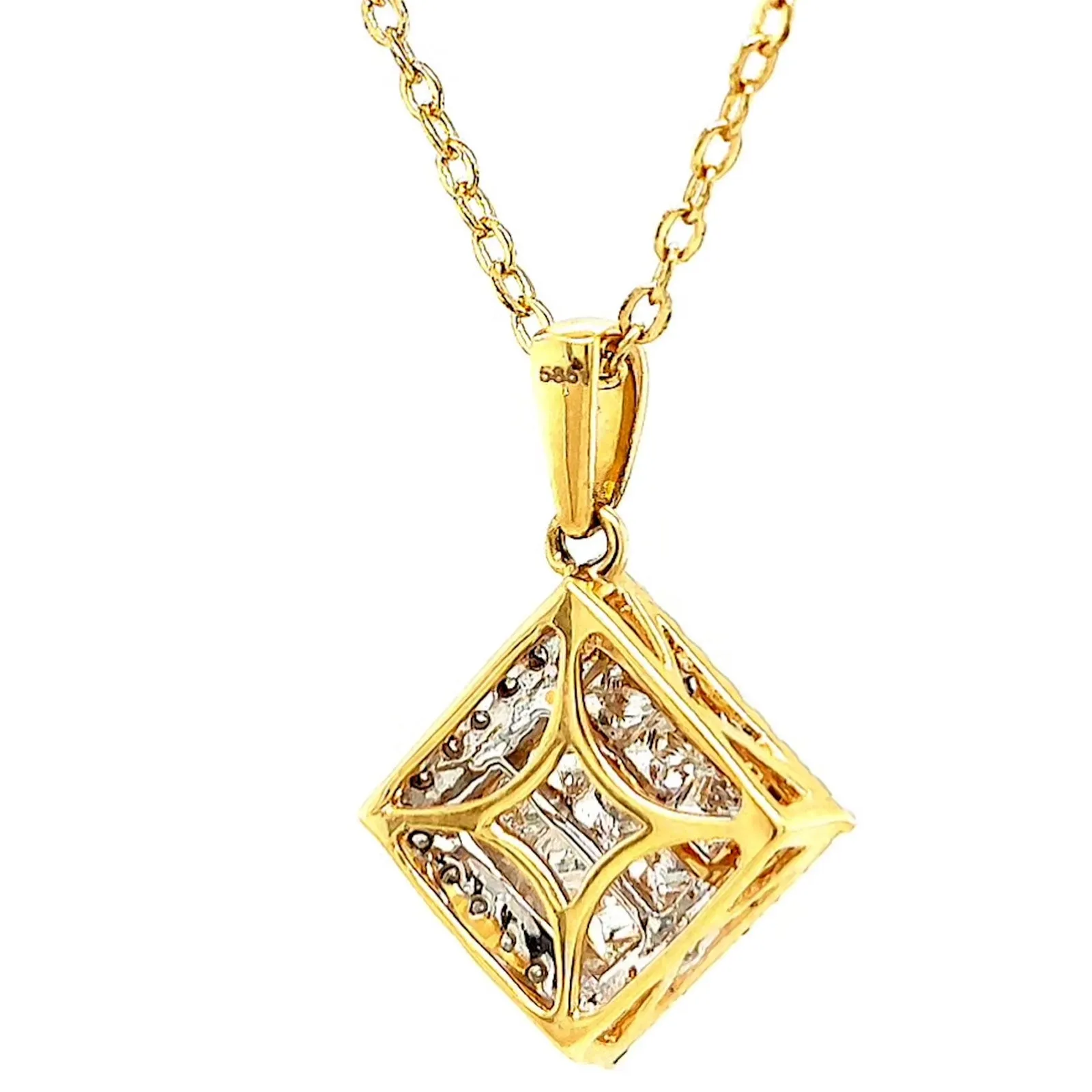 New York 14ct Yellow Gold Princess & Round Brilliant Cut 3/4 CARAT tw of Diamonds Pendant