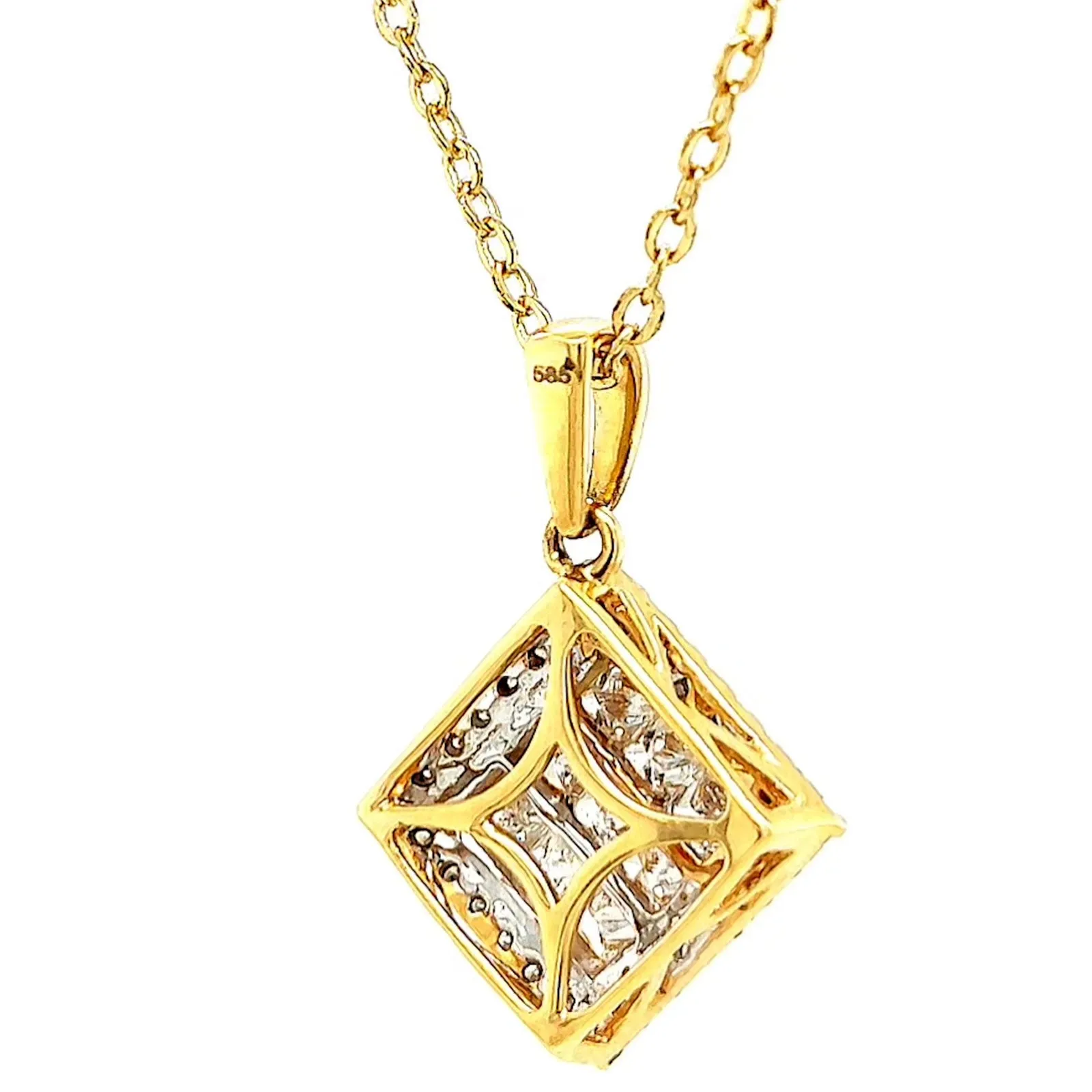 New York 14ct Yellow Gold Princess & Round Brilliant Cut 3/4 CARAT tw of Diamonds Pendant