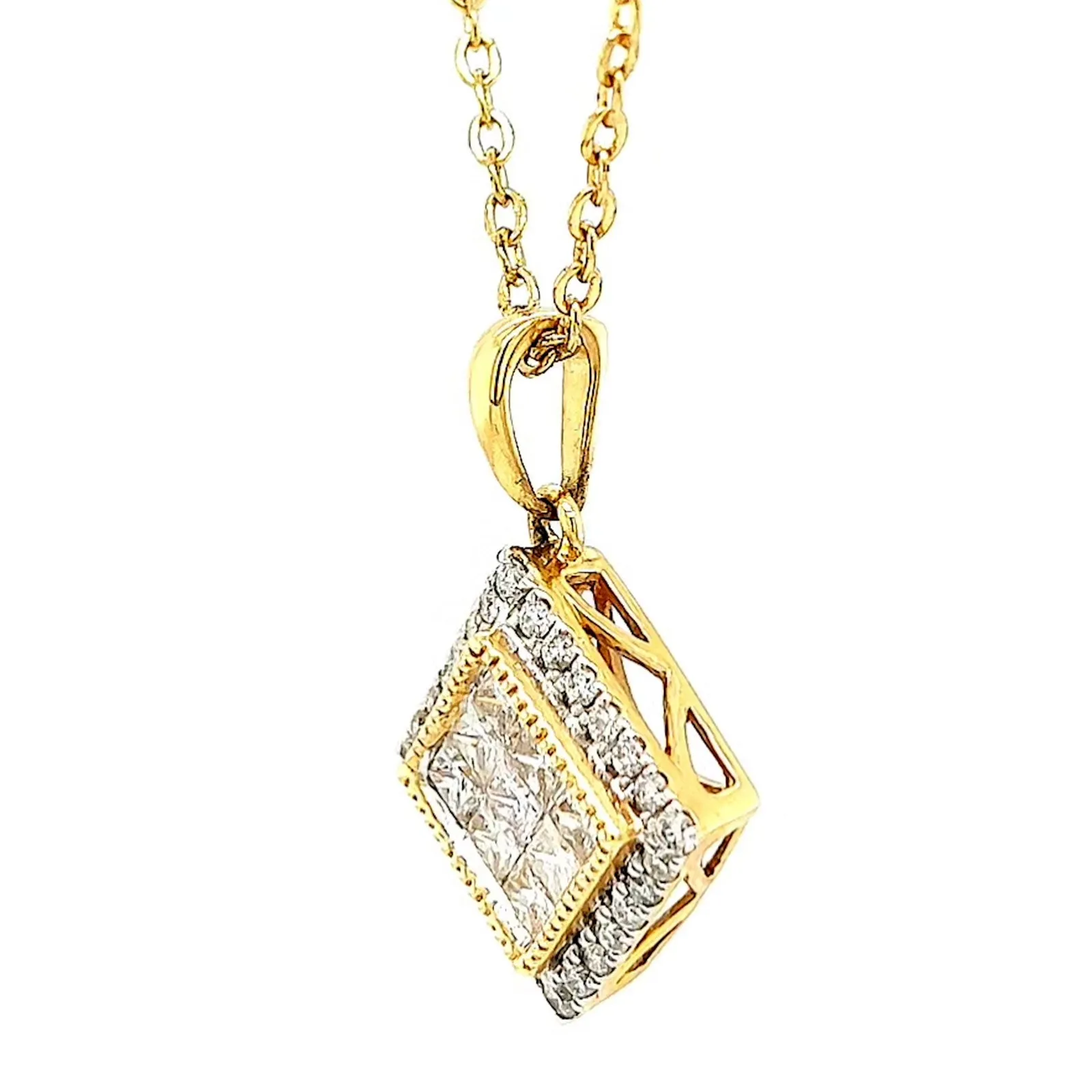 New York 14ct Yellow Gold Princess & Round Brilliant Cut 3/4 CARAT tw of Diamonds Pendant