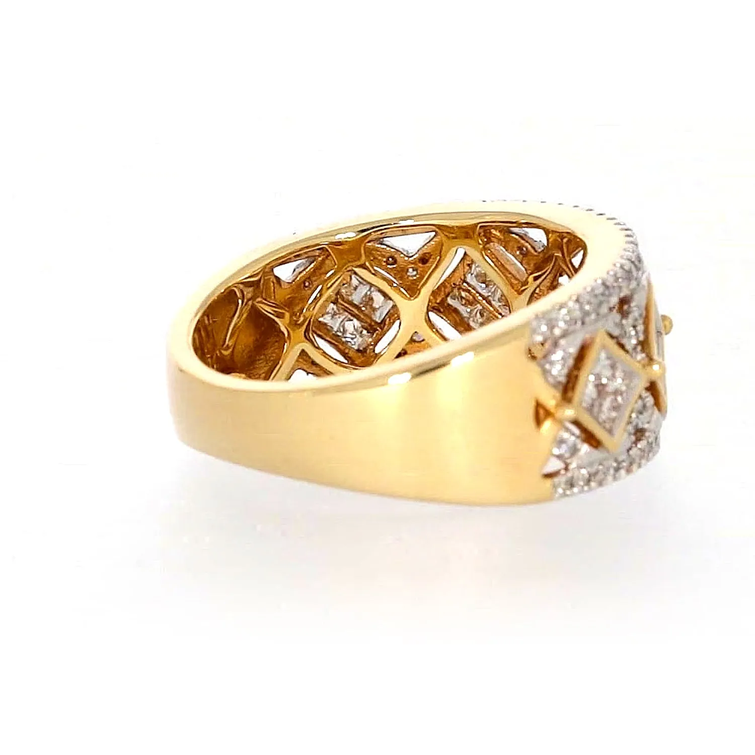 New York 14ct Yellow Gold Princess Cut with 3/4 CARAT tw of Diamonds Ring