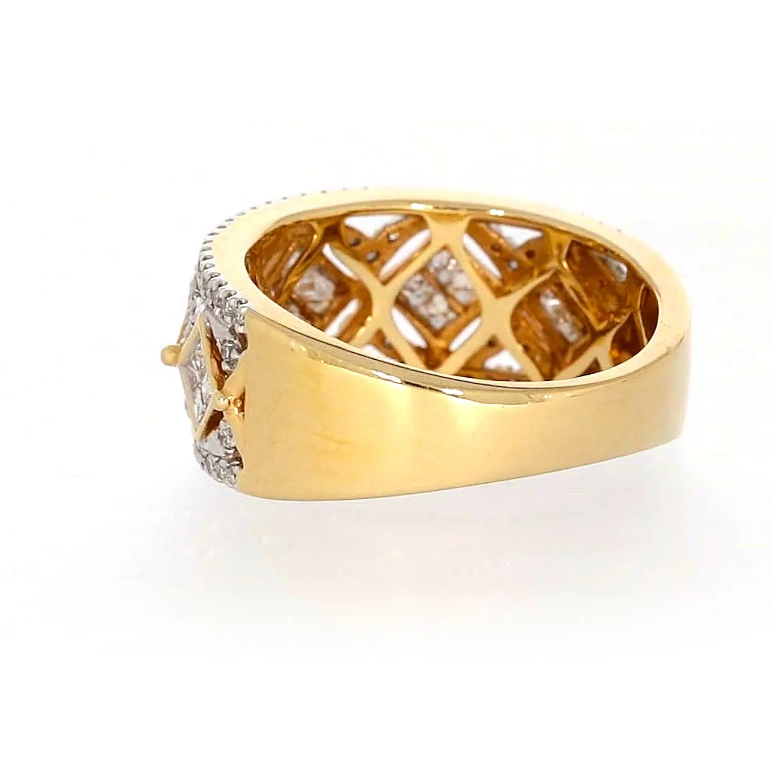 New York 14ct Yellow Gold Princess Cut with 3/4 CARAT tw of Diamonds Ring