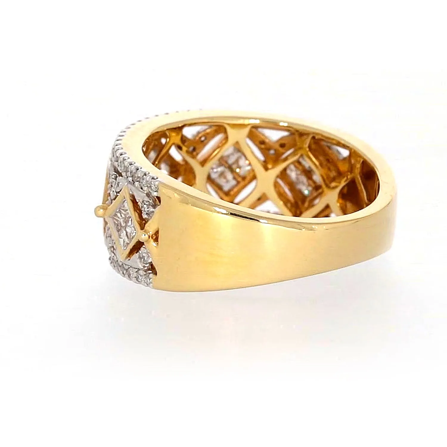New York 14ct Yellow Gold Princess Cut with 3/4 CARAT tw of Diamonds Ring