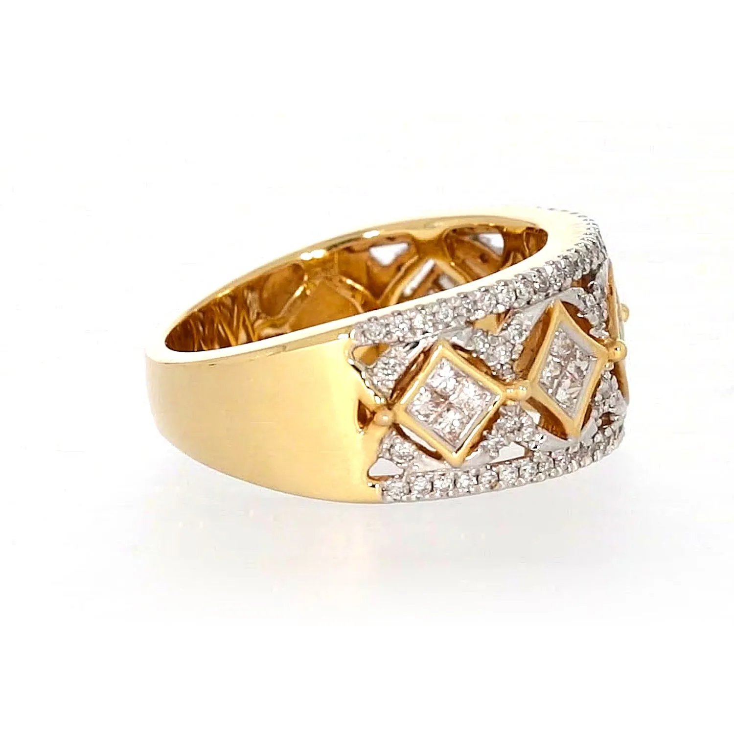 New York 14ct Yellow Gold Princess Cut with 3/4 CARAT tw of Diamonds Ring