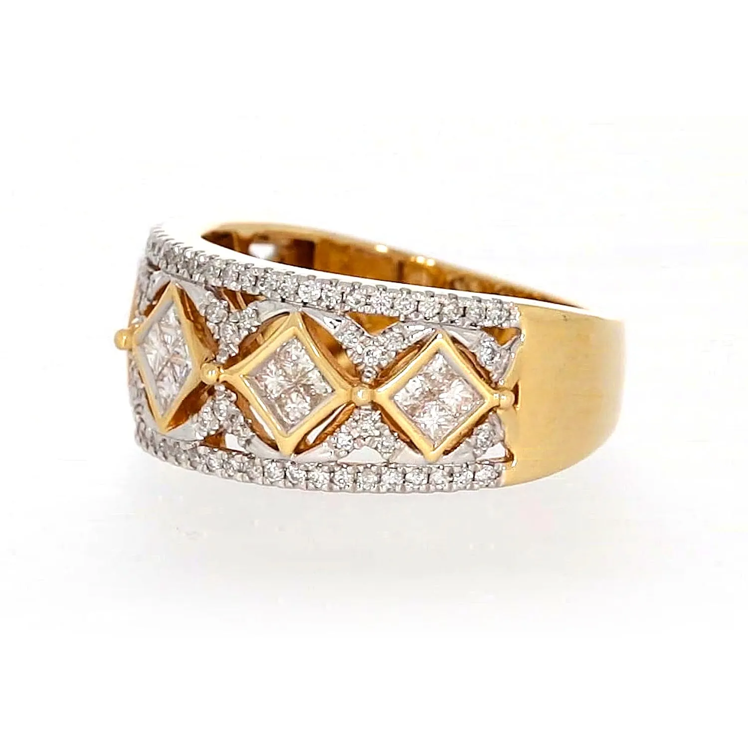 New York 14ct Yellow Gold Princess Cut with 3/4 CARAT tw of Diamonds Ring