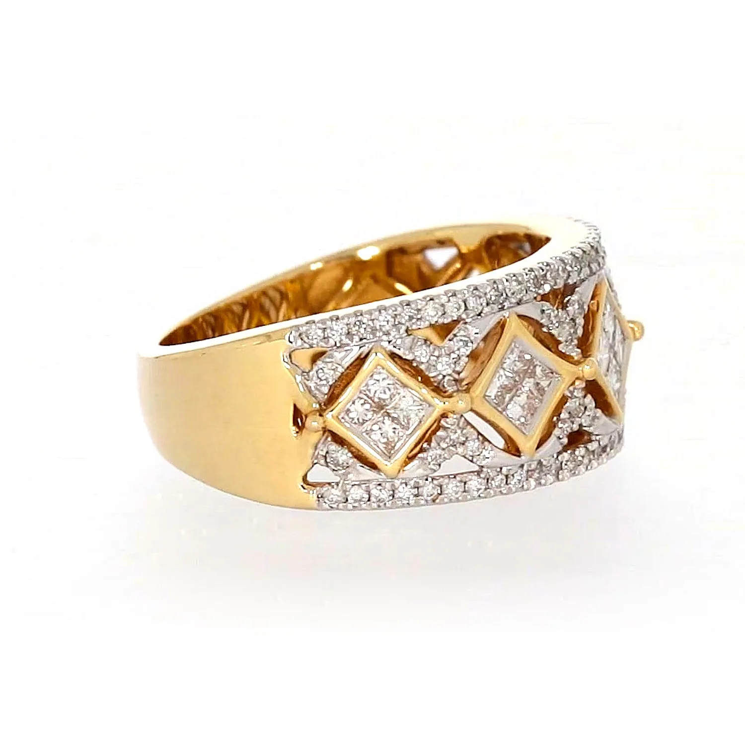 New York 14ct Yellow Gold Princess Cut with 3/4 CARAT tw of Diamonds Ring