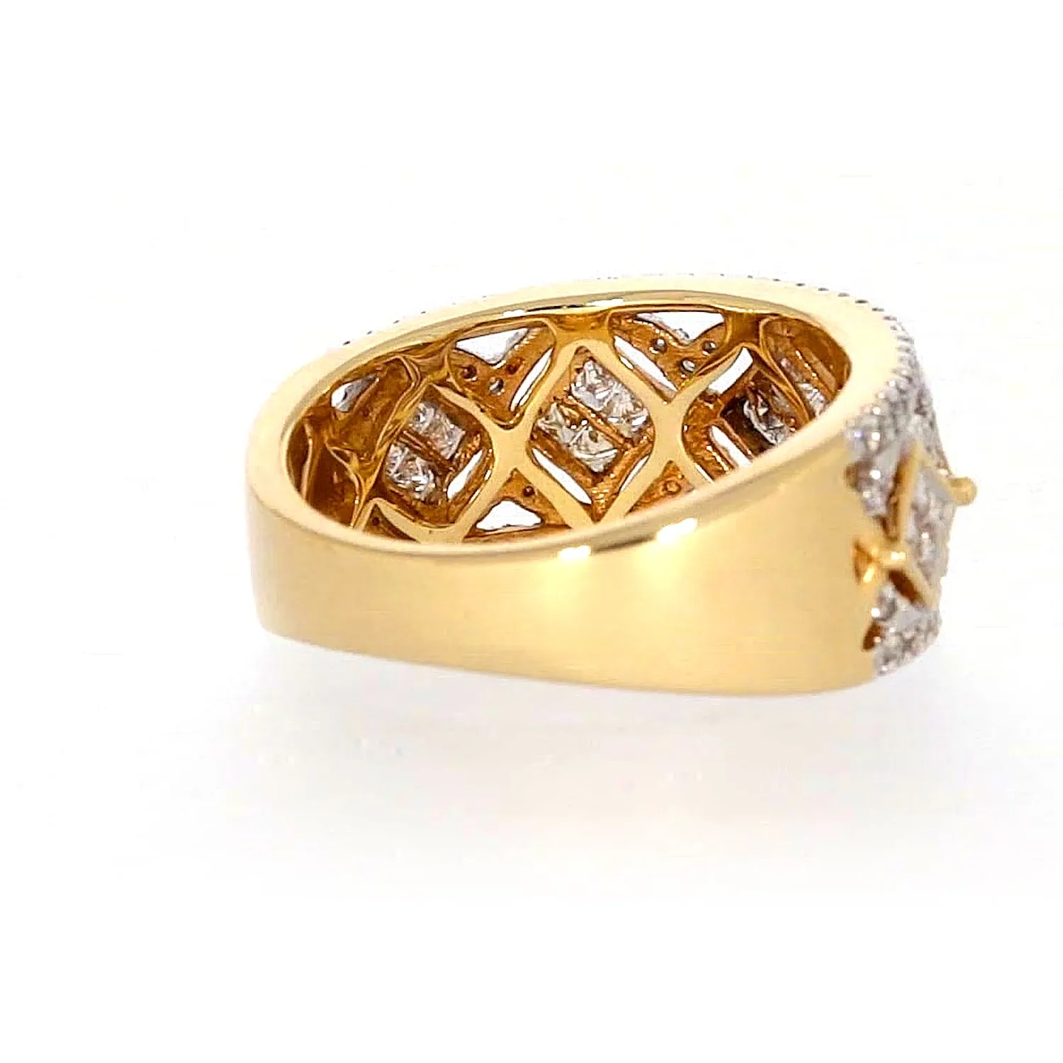 New York 14ct Yellow Gold Princess Cut with 3/4 CARAT tw of Diamonds Ring