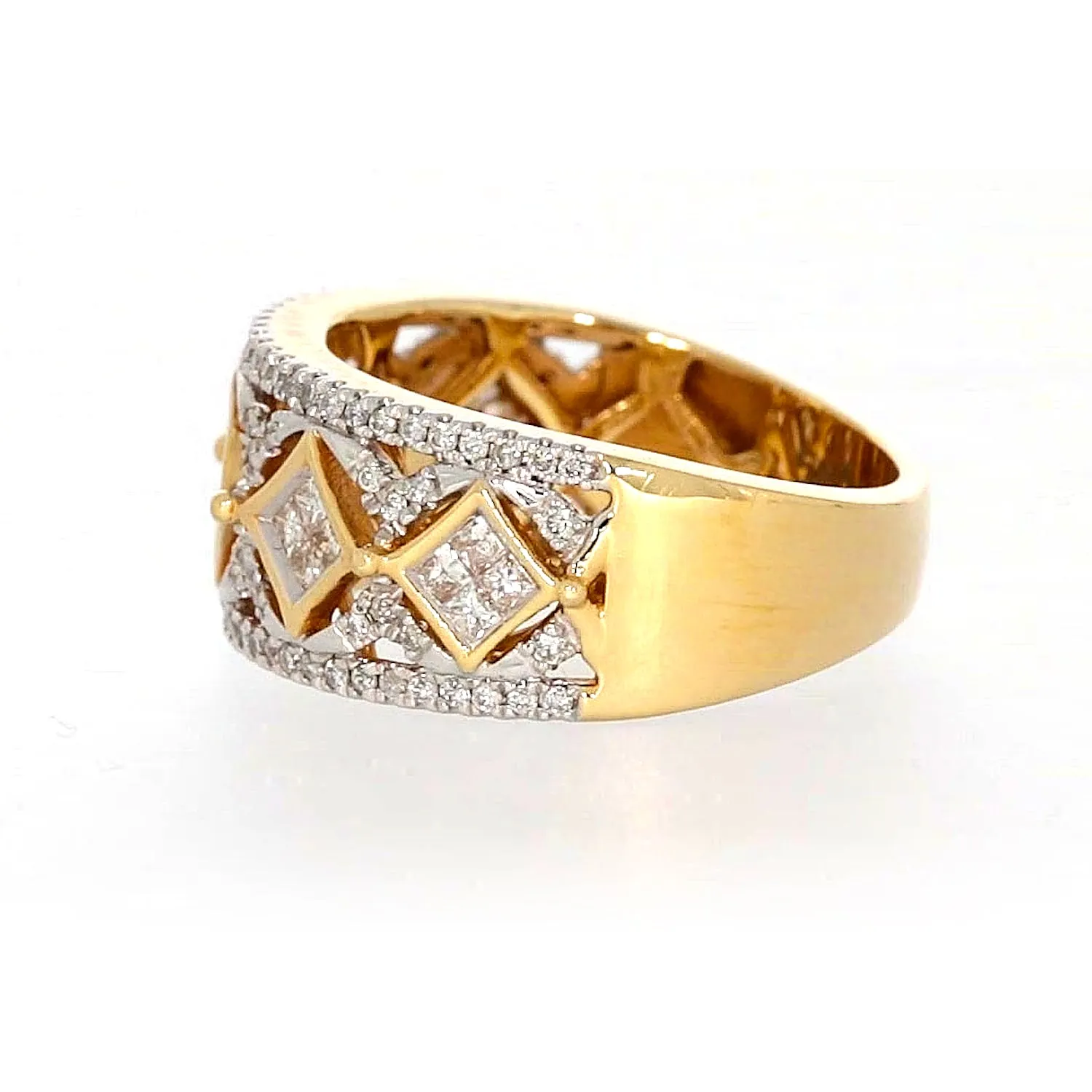 New York 14ct Yellow Gold Princess Cut with 3/4 CARAT tw of Diamonds Ring