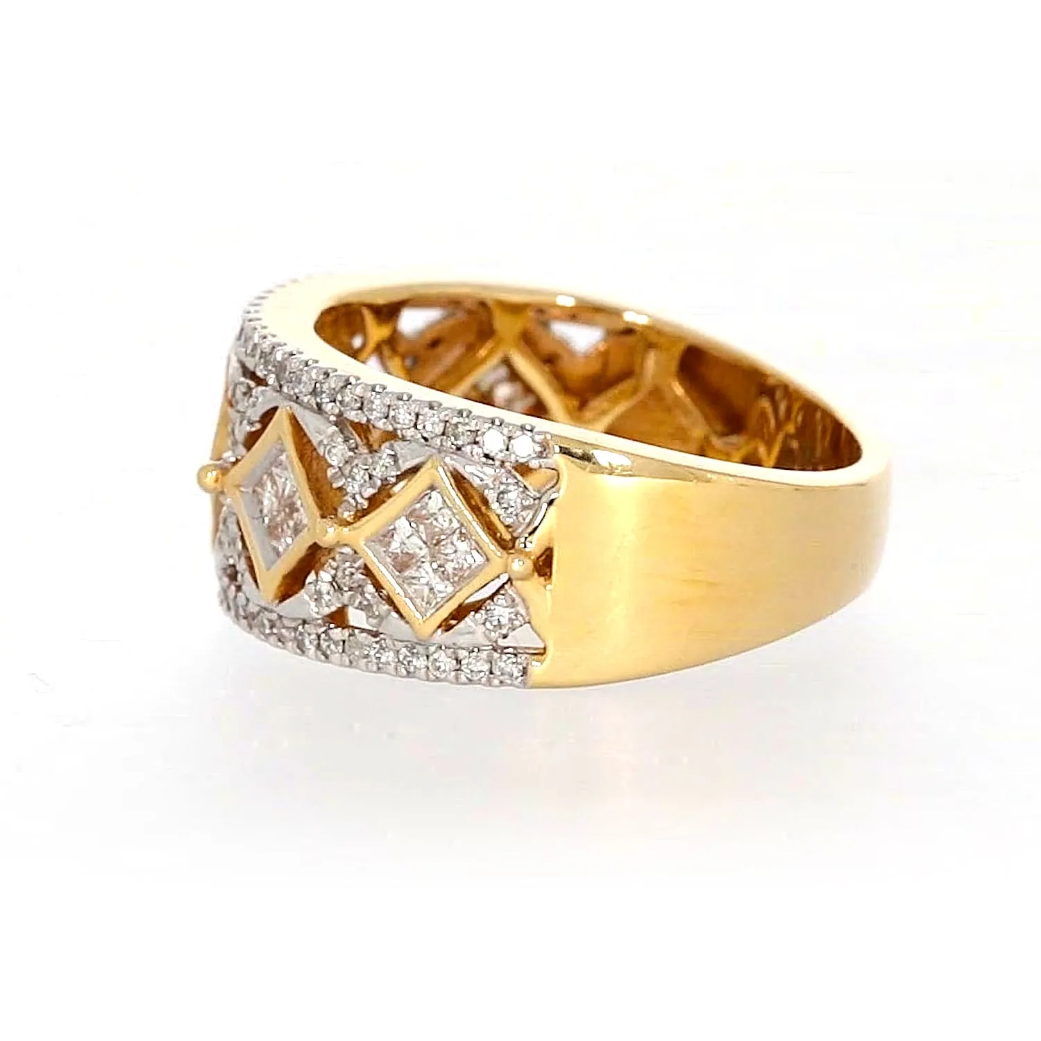 New York 14ct Yellow Gold Princess Cut with 3/4 CARAT tw of Diamonds Ring