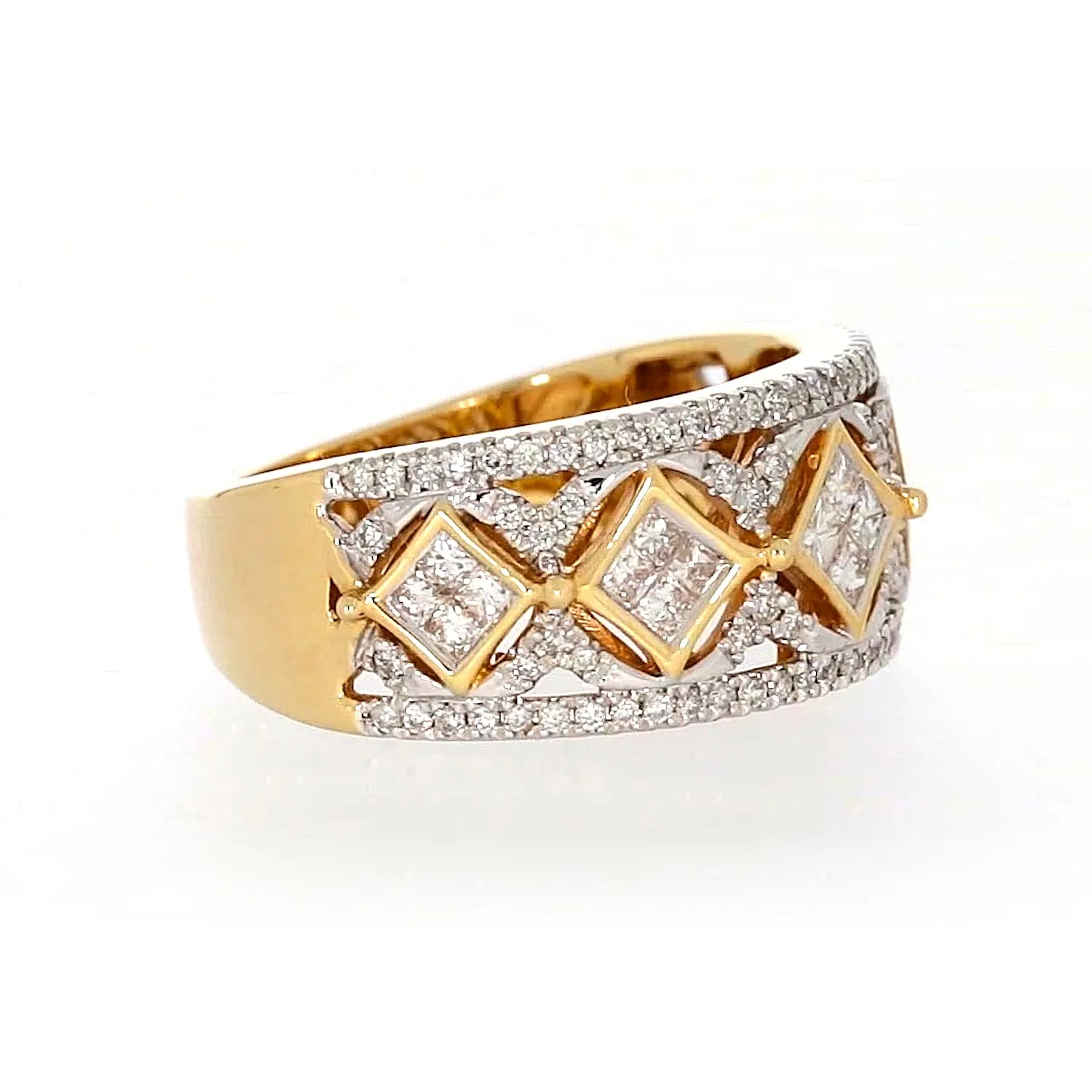 New York 14ct Yellow Gold Princess Cut with 3/4 CARAT tw of Diamonds Ring