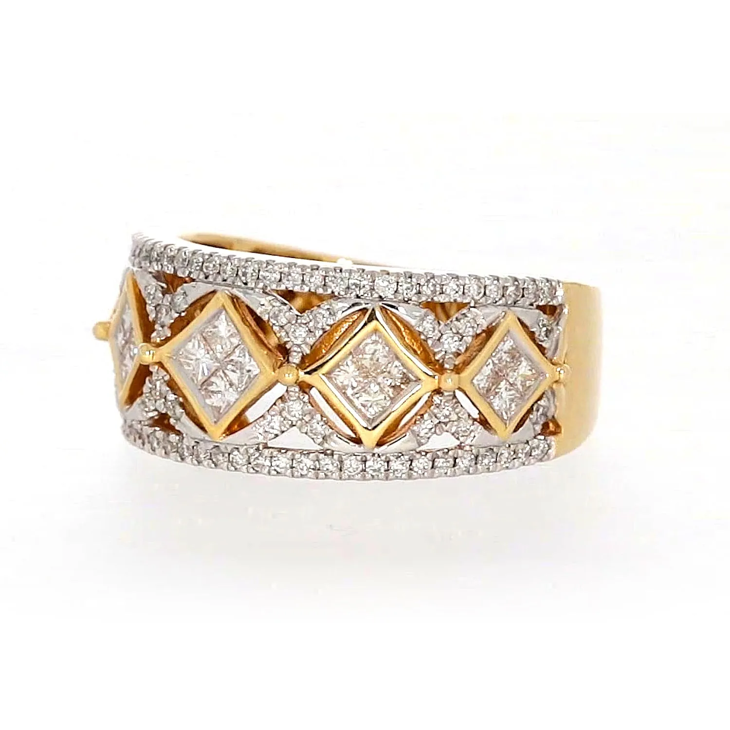 New York 14ct Yellow Gold Princess Cut with 3/4 CARAT tw of Diamonds Ring