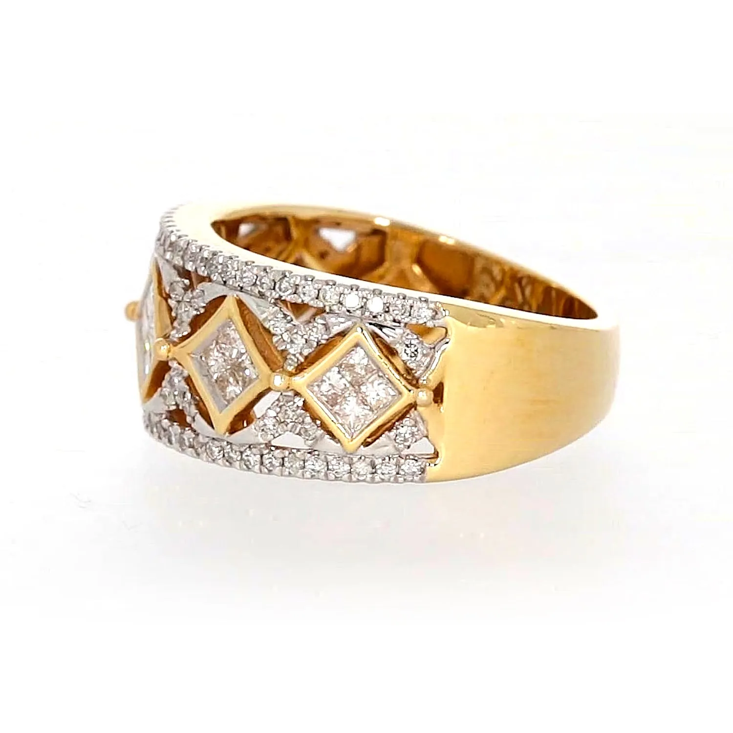 New York 14ct Yellow Gold Princess Cut with 3/4 CARAT tw of Diamonds Ring