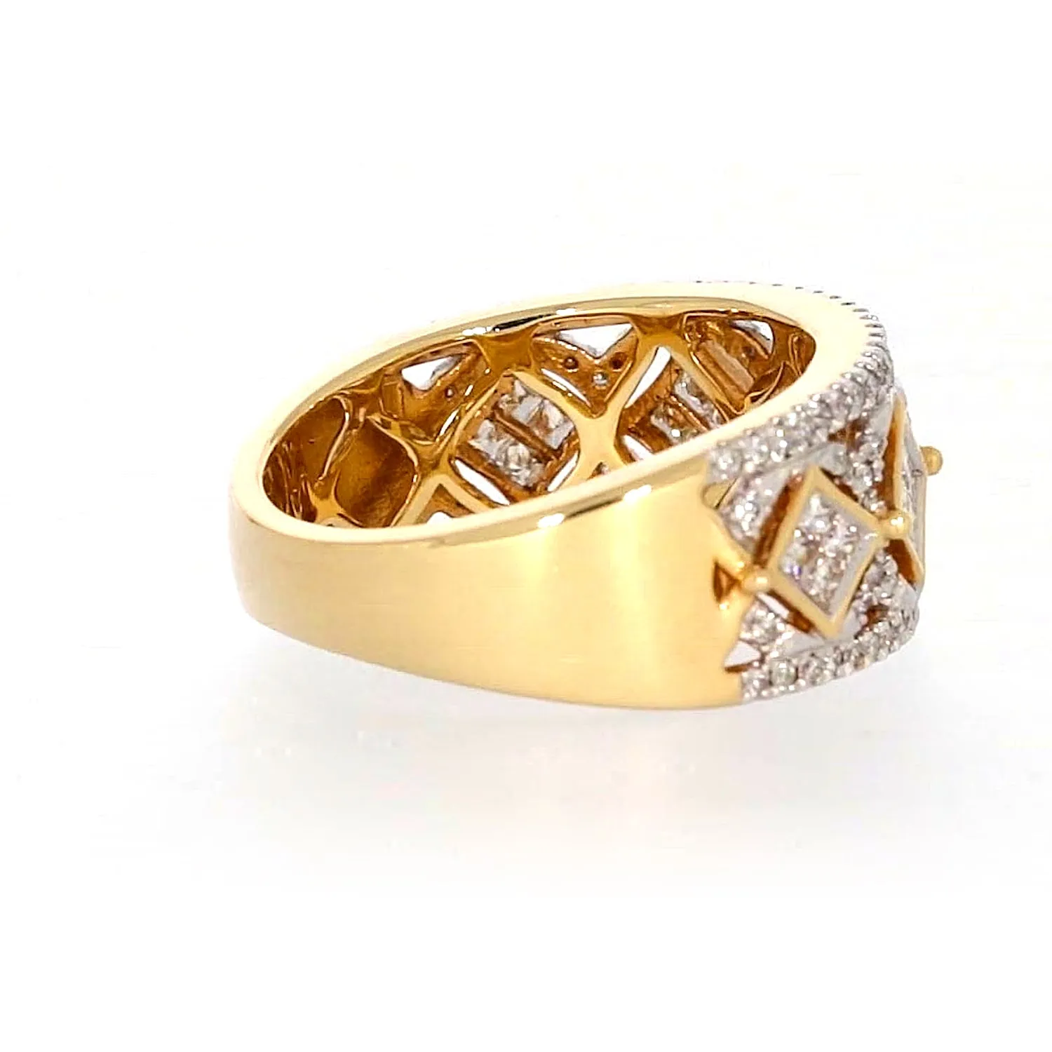New York 14ct Yellow Gold Princess Cut with 3/4 CARAT tw of Diamonds Ring