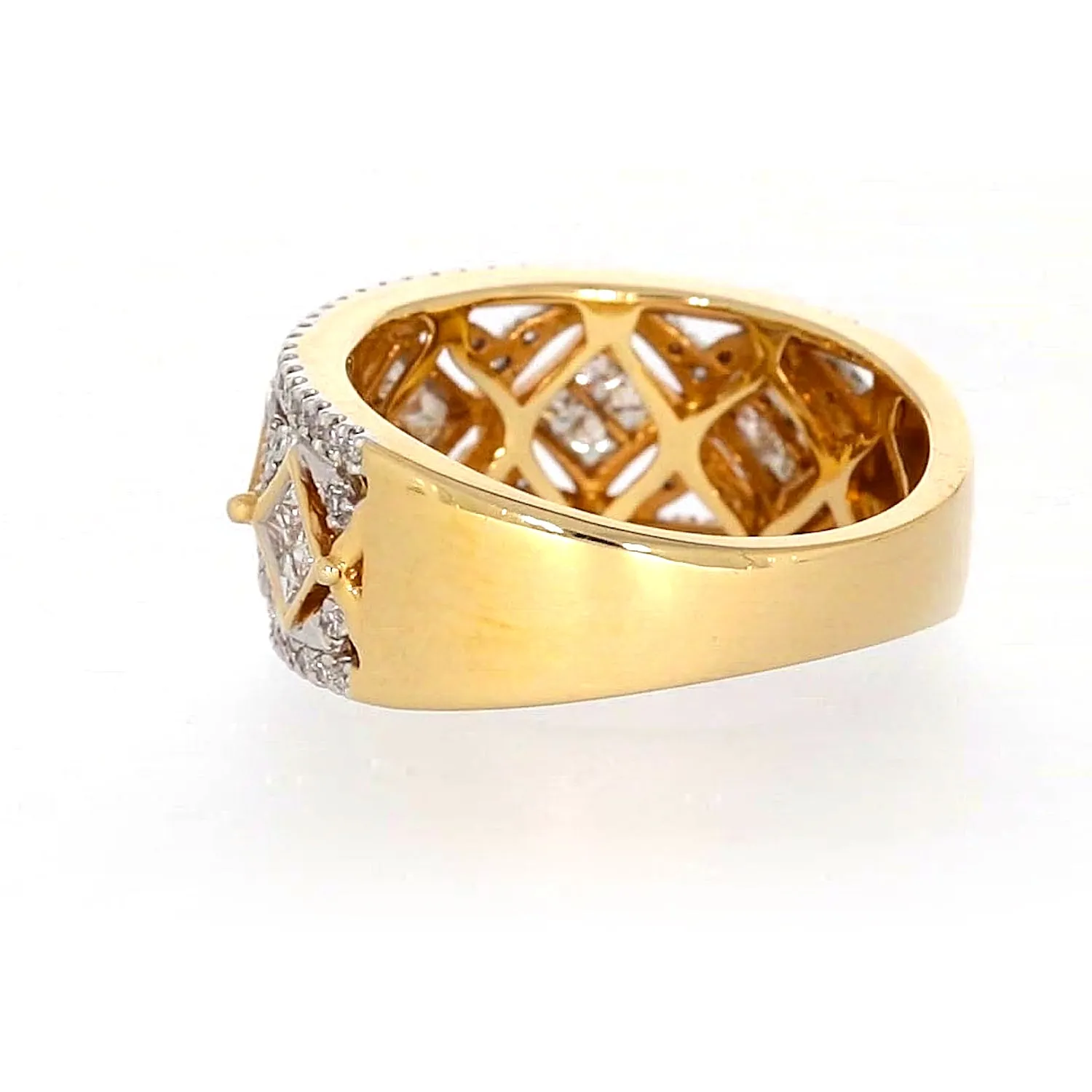 New York 14ct Yellow Gold Princess Cut with 3/4 CARAT tw of Diamonds Ring