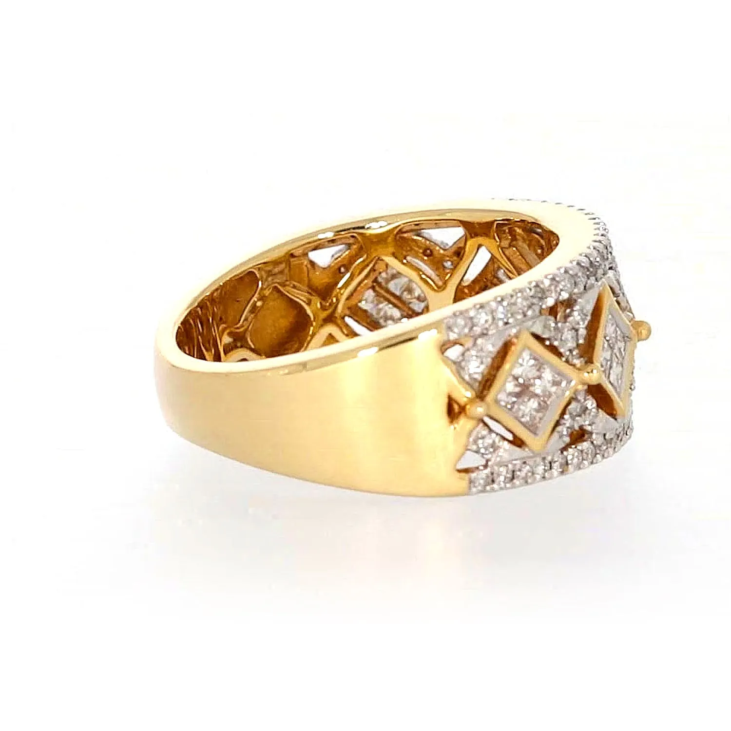 New York 14ct Yellow Gold Princess Cut with 3/4 CARAT tw of Diamonds Ring