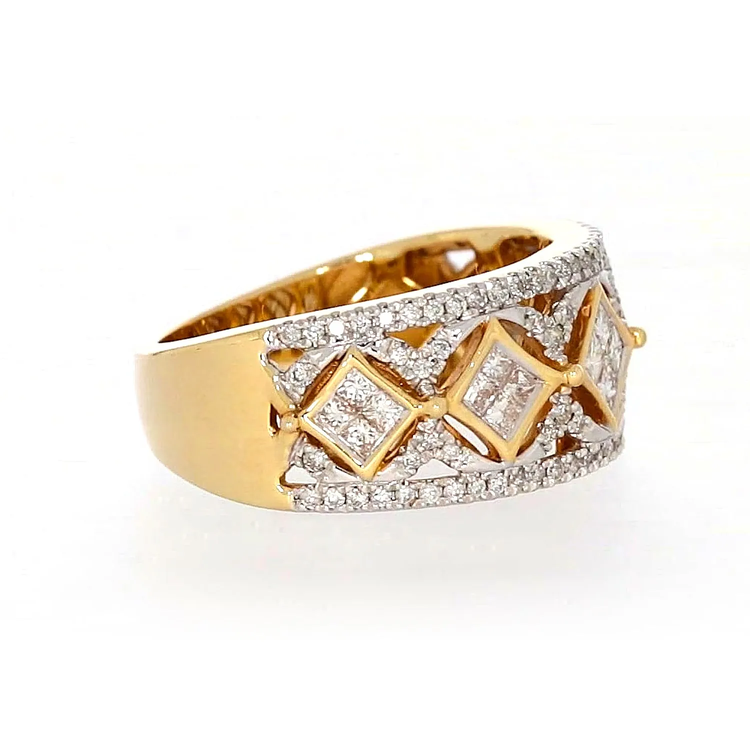 New York 14ct Yellow Gold Princess Cut with 3/4 CARAT tw of Diamonds Ring