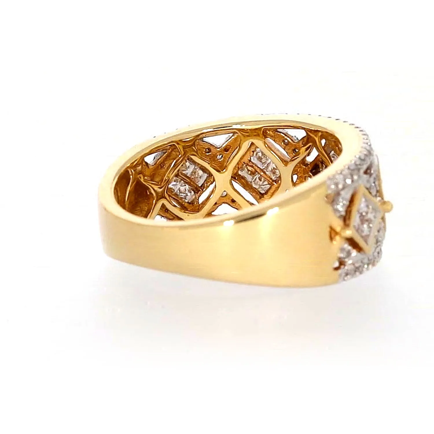 New York 14ct Yellow Gold Princess Cut with 3/4 CARAT tw of Diamonds Ring