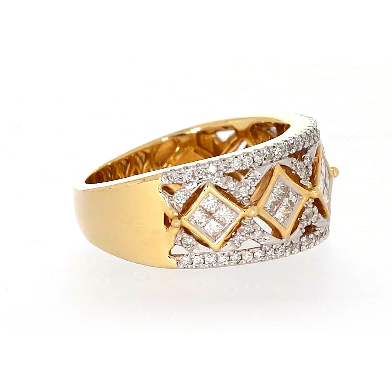 New York 14ct Yellow Gold Princess Cut with 3/4 CARAT tw of Diamonds Ring