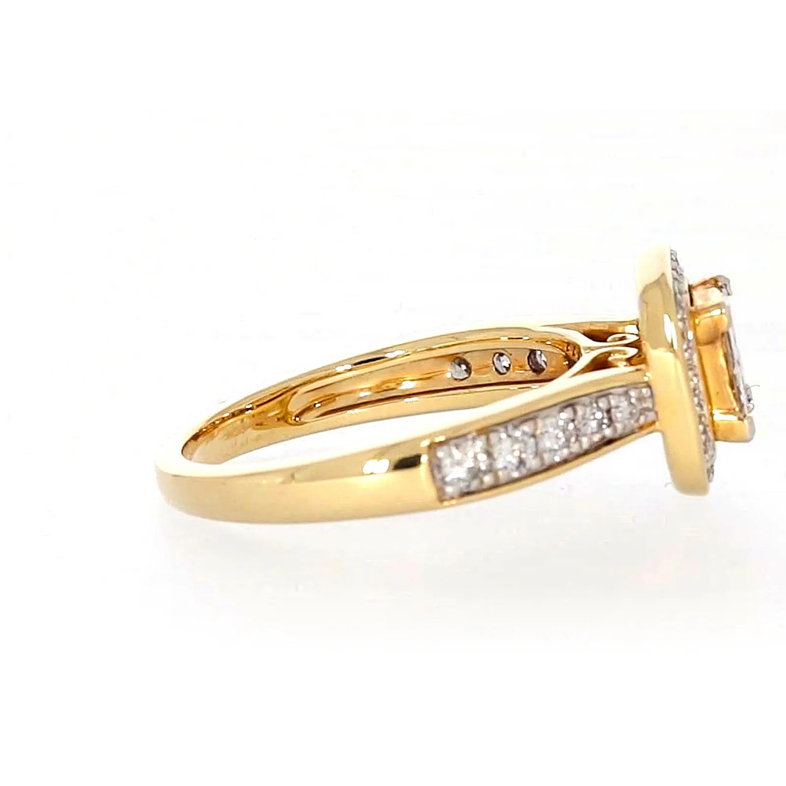 New York 14ct Yellow Gold Round Brilliant & Princess Cut 3/4 Carat tw of Diamonds Ring