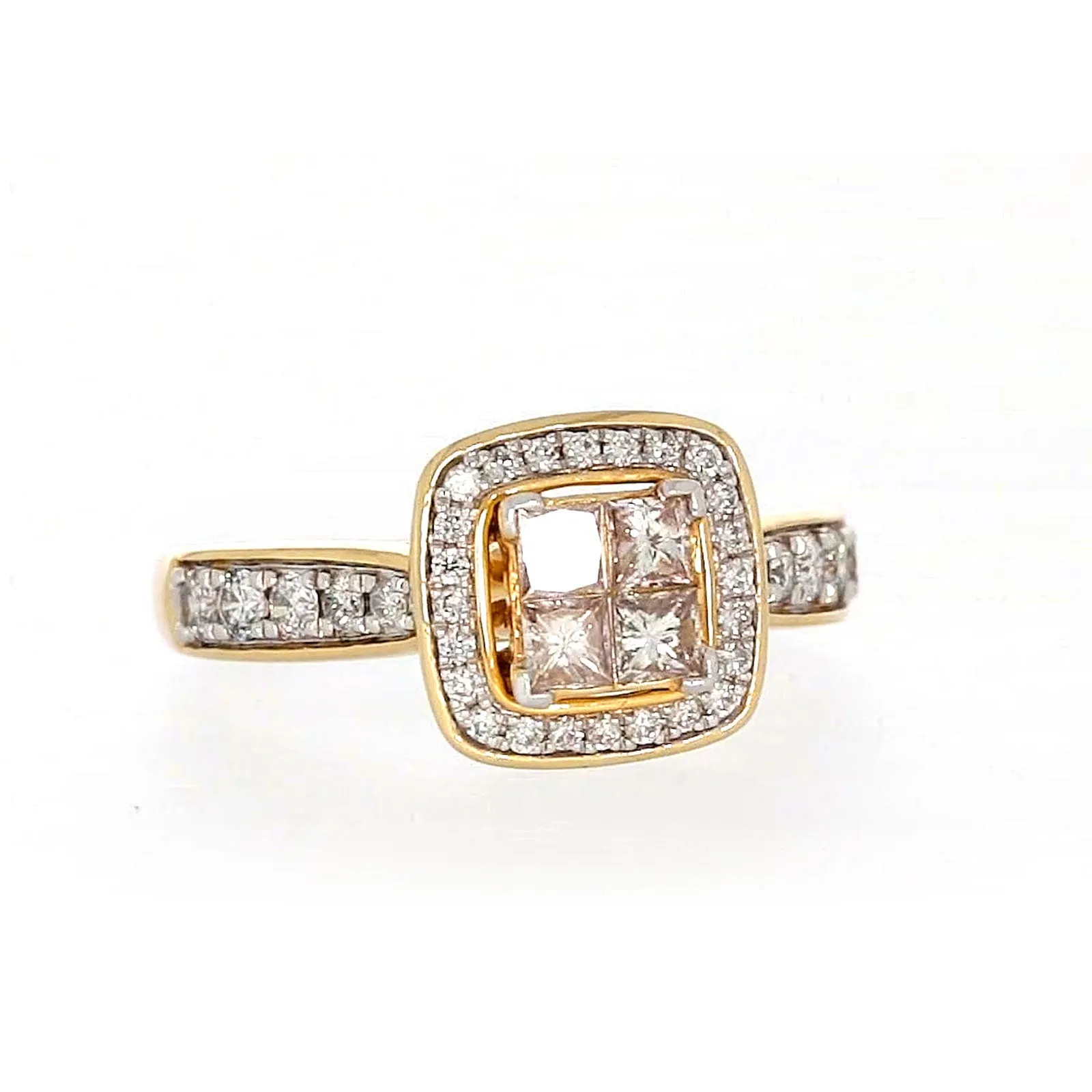 New York 14ct Yellow Gold Round Brilliant & Princess Cut 3/4 Carat tw of Diamonds Ring