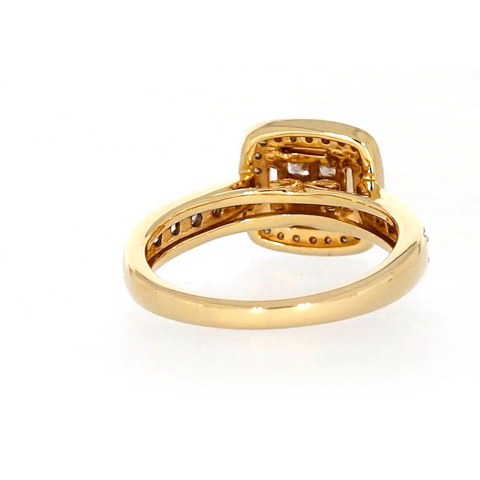 New York 14ct Yellow Gold Round Brilliant & Princess Cut 3/4 Carat tw of Diamonds Ring