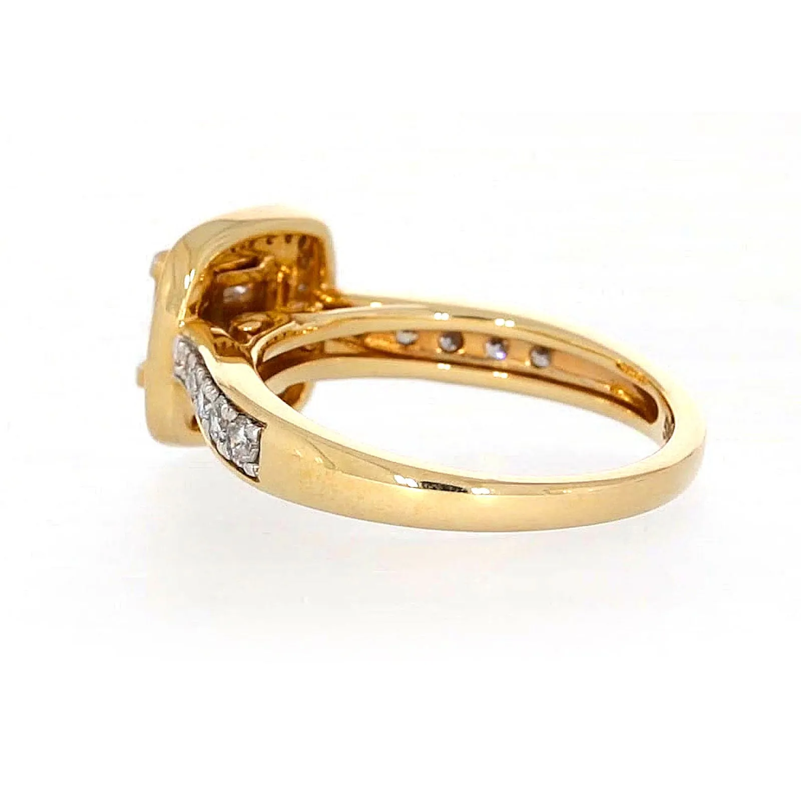 New York 14ct Yellow Gold Round Brilliant & Princess Cut 3/4 Carat tw of Diamonds Ring