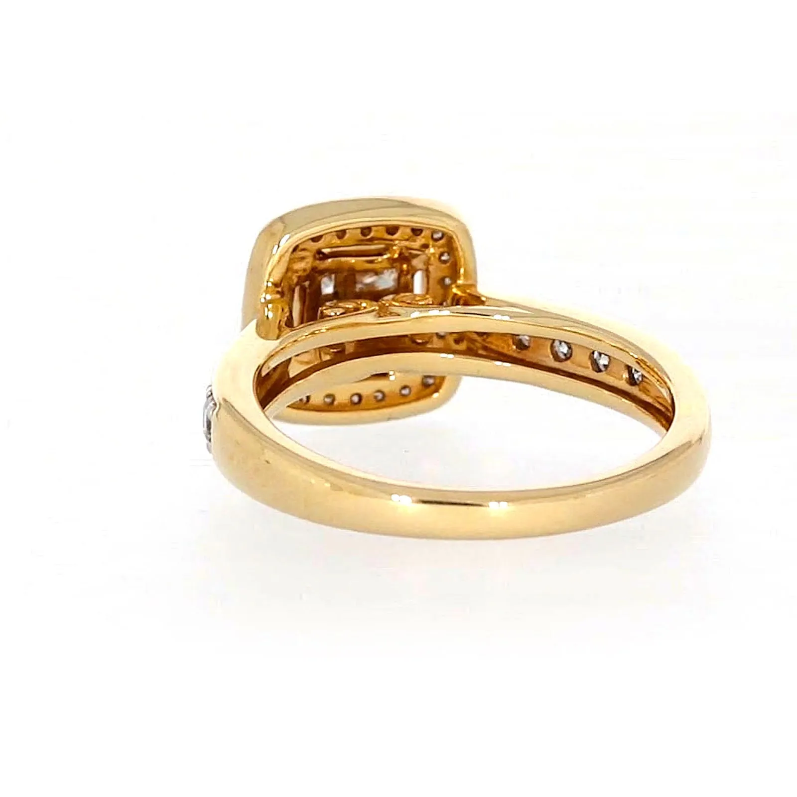 New York 14ct Yellow Gold Round Brilliant & Princess Cut 3/4 Carat tw of Diamonds Ring