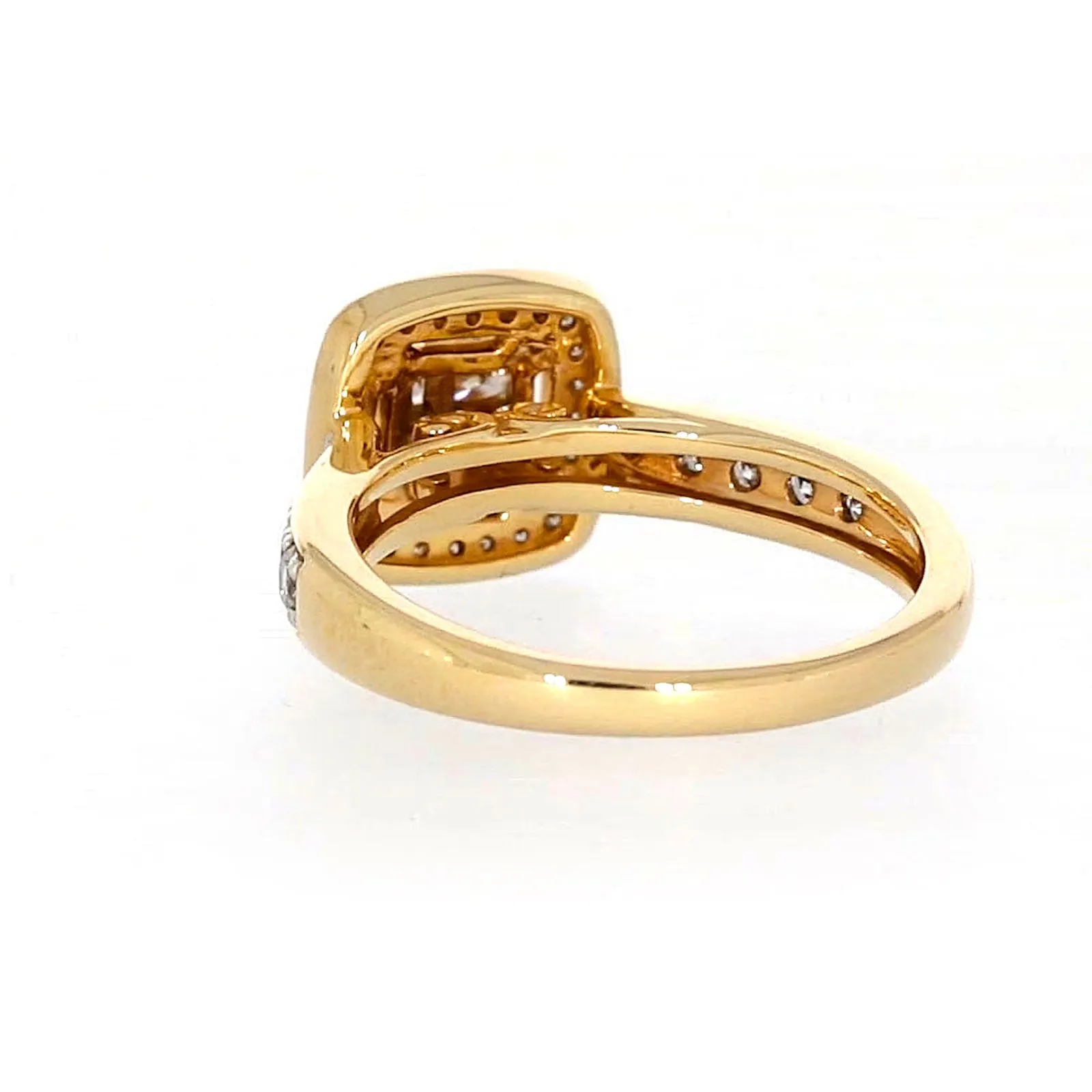New York 14ct Yellow Gold Round Brilliant & Princess Cut 3/4 Carat tw of Diamonds Ring