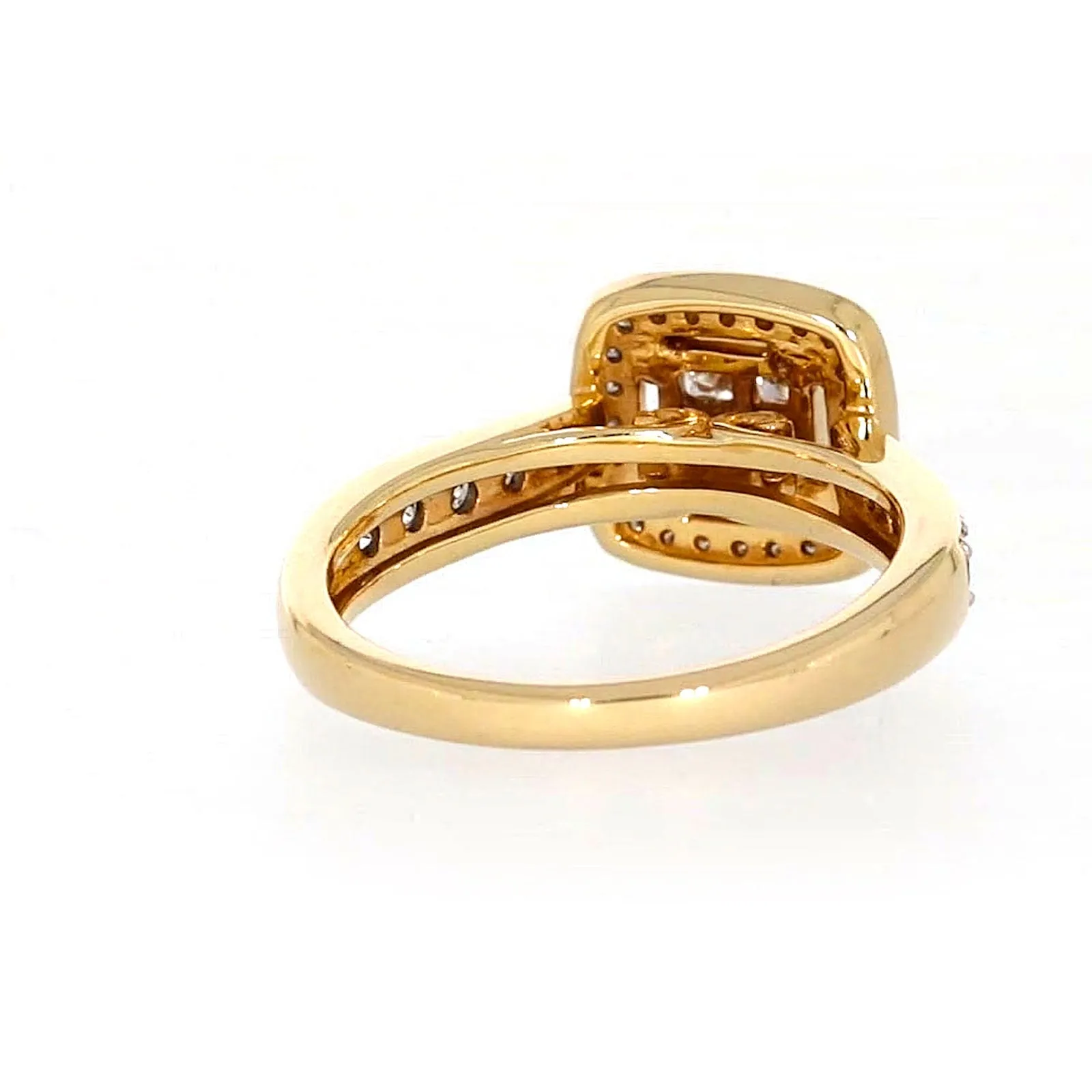 New York 14ct Yellow Gold Round Brilliant & Princess Cut 3/4 Carat tw of Diamonds Ring